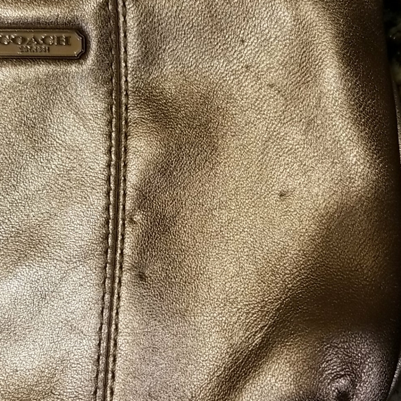 ♥️AWESOME♥️ COACH BRONZE LEATHER WRISTLET - Picture 7 of 7